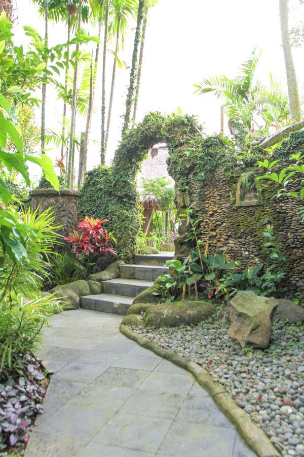 Kubu Sari Ubud Esterno foto